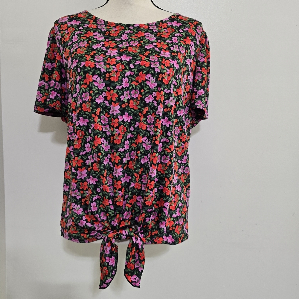 anthropologie W5 size Large Ditsy Floral Front Knot Blouse Red Rose Love Garden